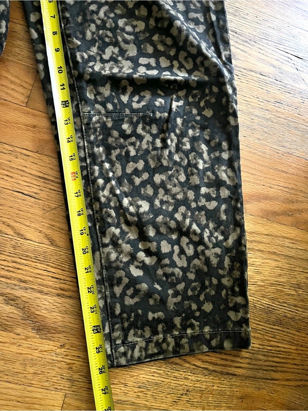 KUT Ashton Leopard Cheetah Print High Waist Crop Barrel Utility Jeans sz 8 - Picture 9 of 12